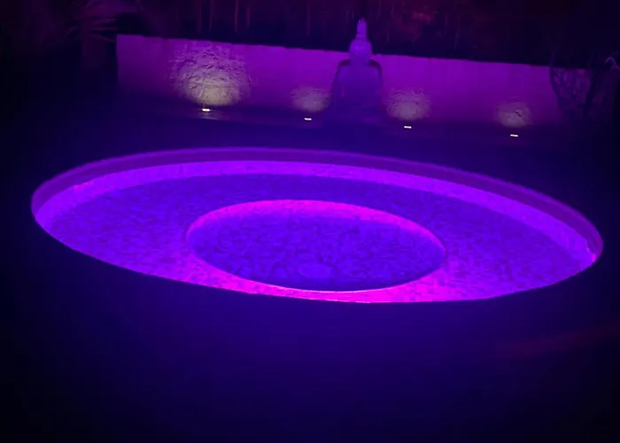 La Maison Bleue Bed and breakfast 3*