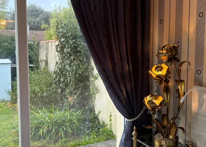 La Maison Bleue Bed and breakfast Dolus d'Oléron